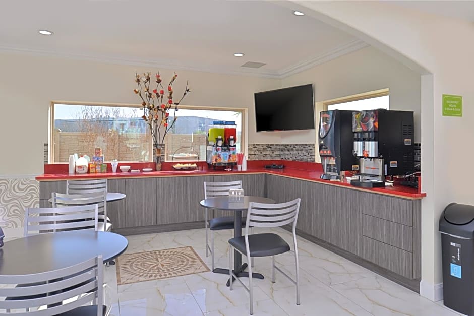 Americas Best Value Inn & Suites - Houston/Hwy 6 & Westpark