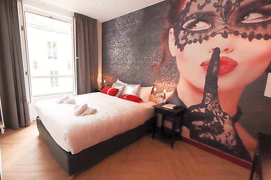 Le Glam's Hotel