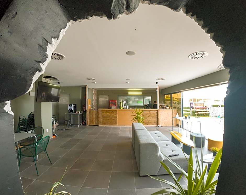 HI Arrifana Destination Hostel