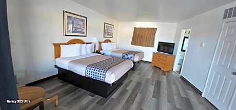 Queen Room with Two Queen Beds