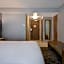 DoubleTree by Hilton St. Louis-Airport