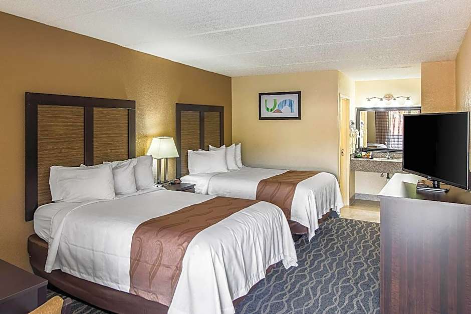 Quality Inn Forest City