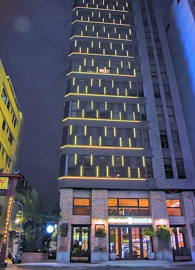 Central Land Hotel