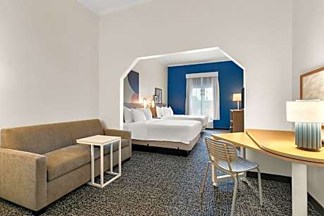 2 Queen Bed Suite