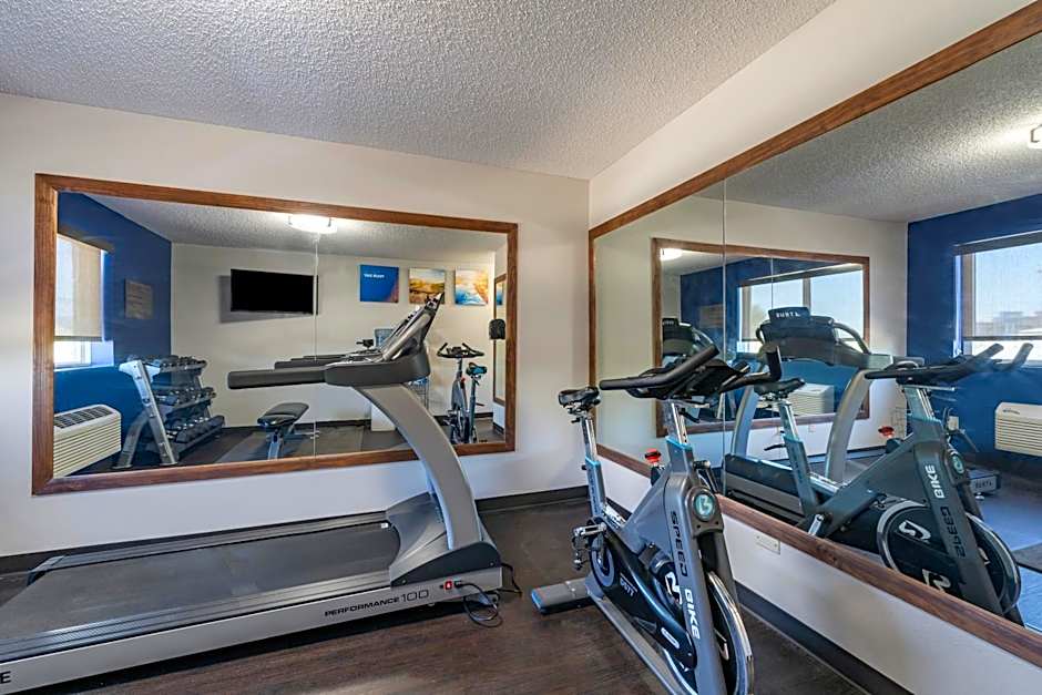 Comfort Inn & Suites Hays I-70