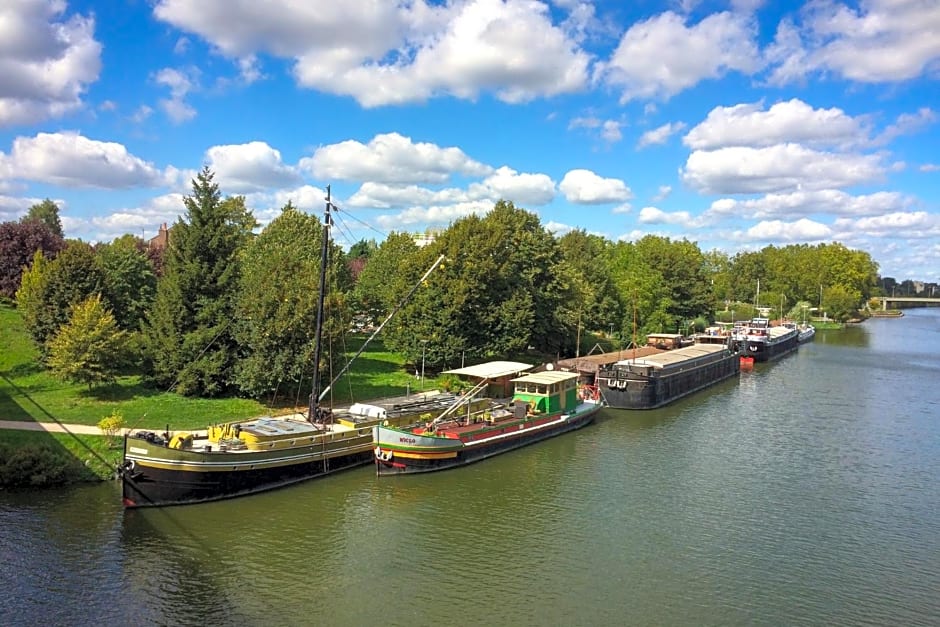 Bateau péniche au coeur de Lille