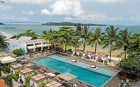 Queenco Hotel & Casino