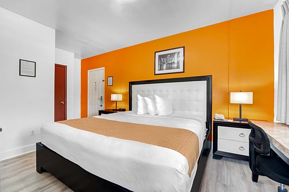 Travelodge by Wyndham Miami Biscayne Bay