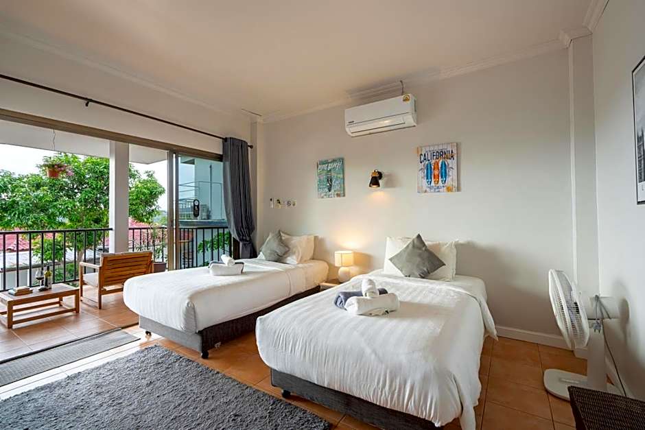Photo 1 of 13 of Deluxe, Sea View