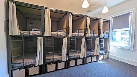 Single Bed in Mixed Dormitory Room