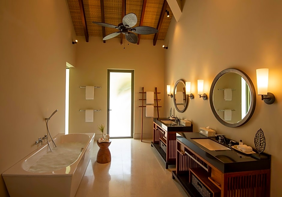 The Residence Maldives at Dhigurah