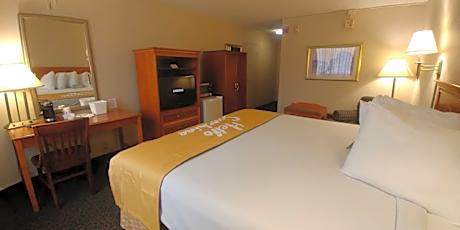 1 King Bed Accessible Room Non-Smoking