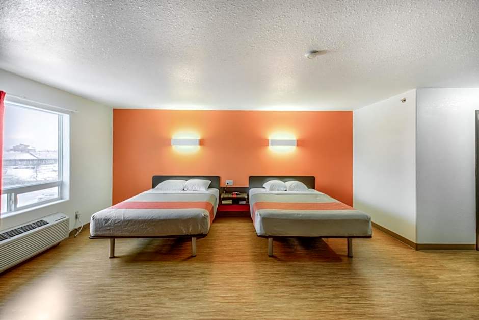 Motel 6-Regina, SK