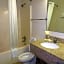 Super 8 by Wyndham Waco University Area