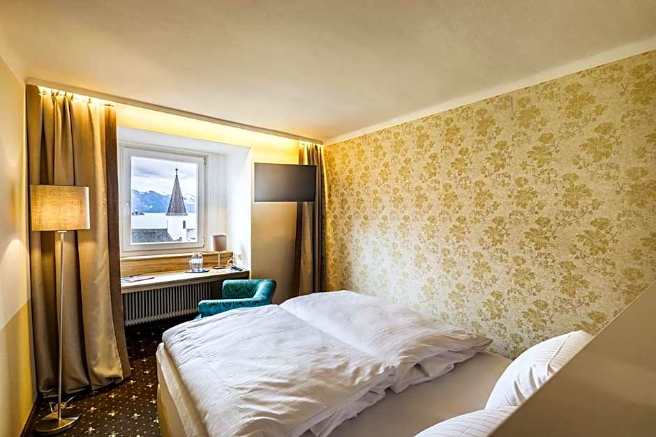 Keramikhotel Goldener Brunnen