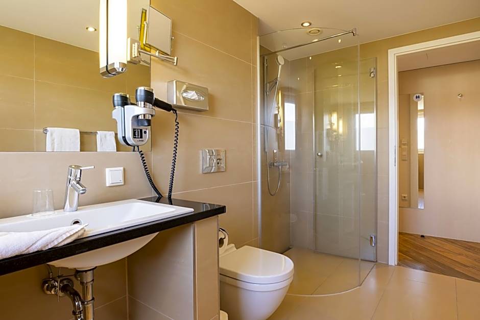 Hotel IV Jahreszeiten Lubeck