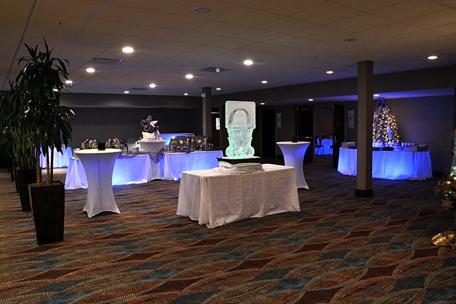 Holiday Inn Canton-Belden Village By IHG