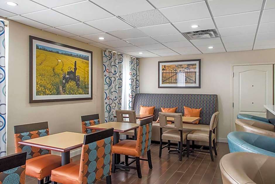Hampton Inn By Hilton Douglas