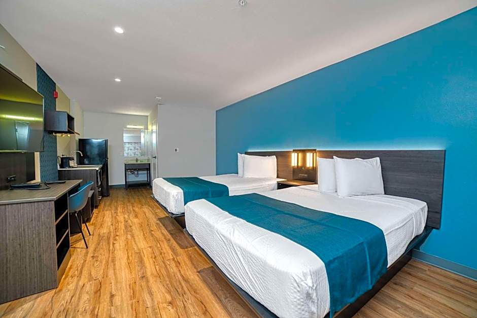 Studio 6 Suites Stockton, CA Waterfront