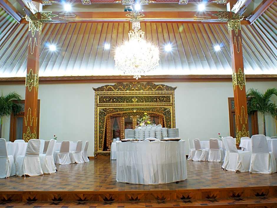 Kusuma Sahid Prince Solo Hotel