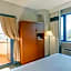 Vista LIC Hotel - Best Western Premier Collection