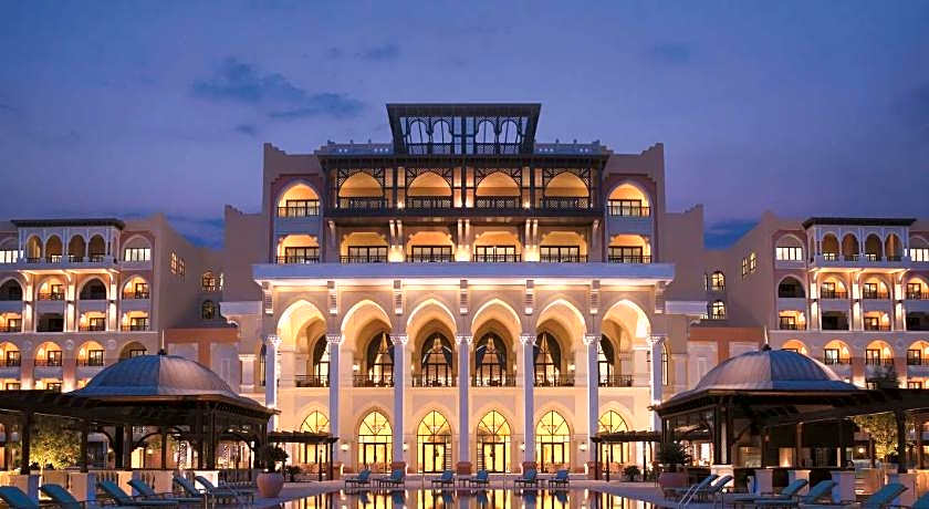 Shangri-La Hotel Apartments Qaryat Al Beri