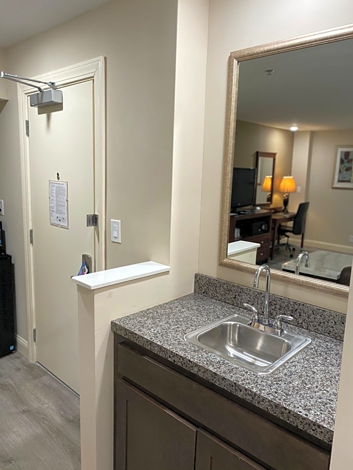 Clayton Plaza Hotel & Extended Stay