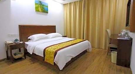 GreenTree Inn Changshu Longying Plaza