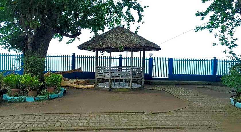 RedDoorz @ July's Haven Seaside Pension Camiguin