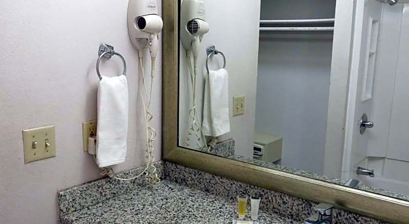 Super 8 by Wyndham Westminster Denver North