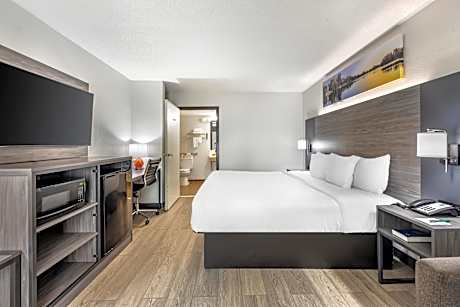 King Room with Sofa Bed - Non-Smoking