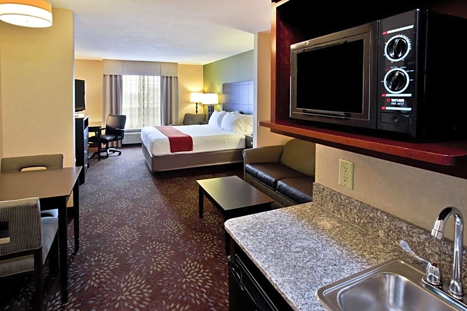 Holiday Inn Express Hotel & Suites Woodhaven By IHG
