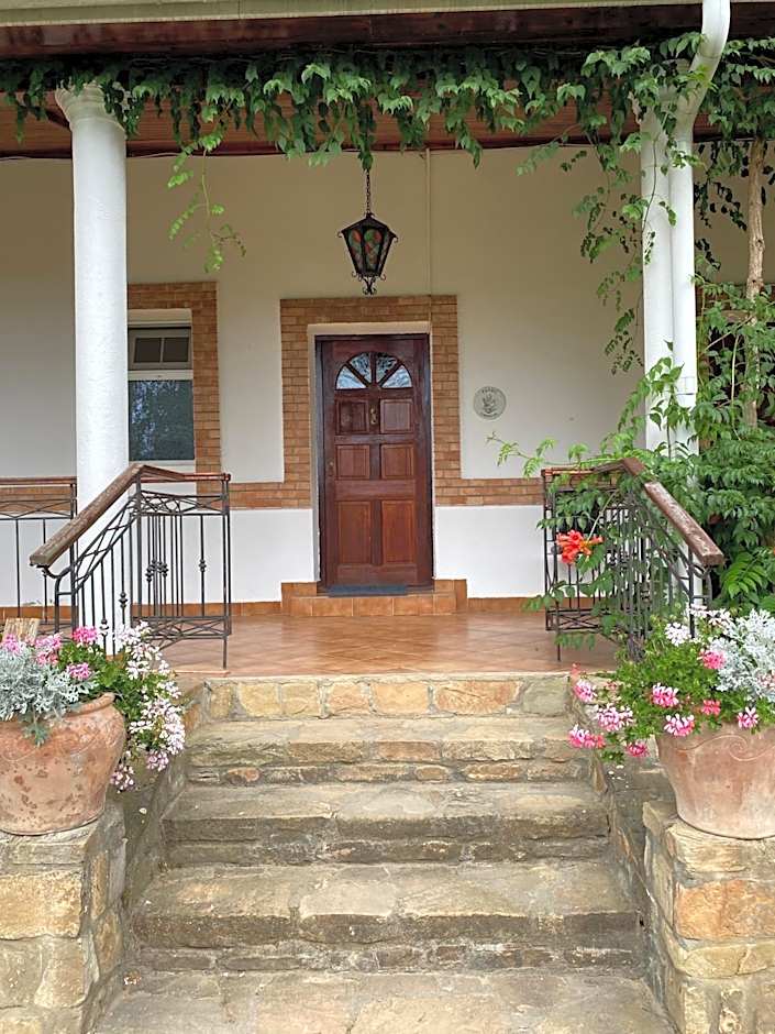 Country Club La Mesteceni