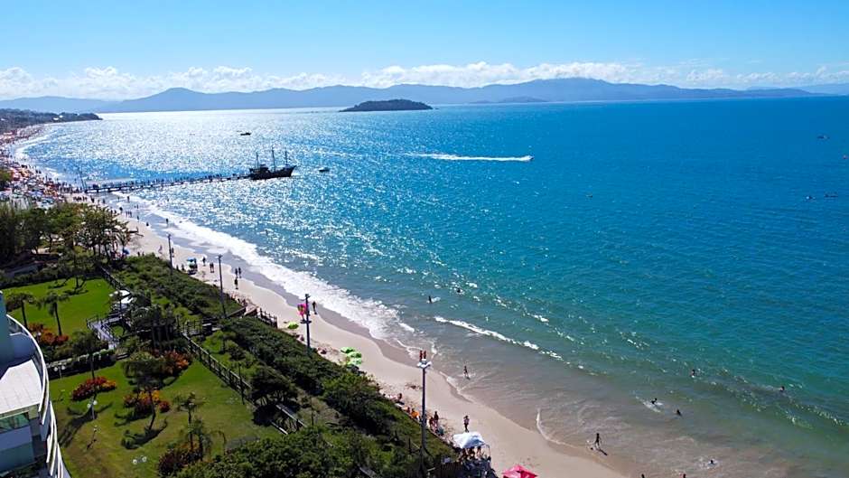 Regina Del Mare Residence Apartamentos completos para até 05 pessoas a 50 metros da praia