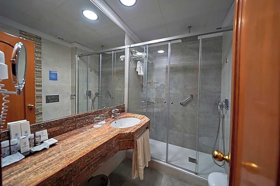 Hotel Balcon de Europa