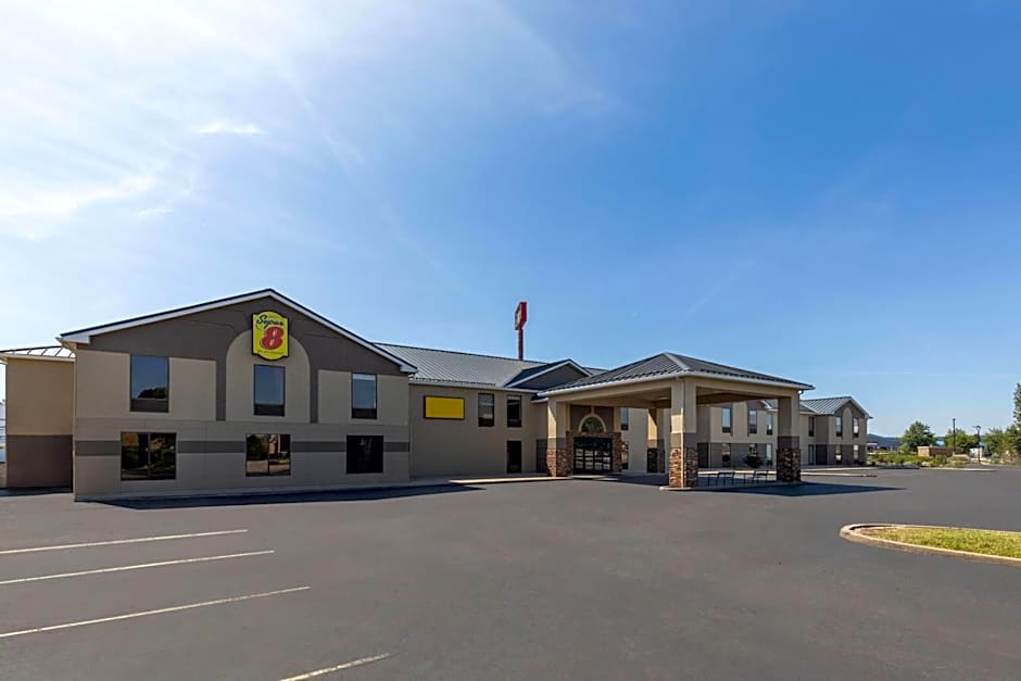 Super 8 by Wyndham Shepherdsville