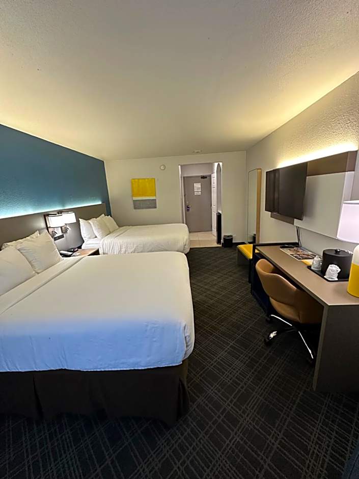 Comfort Inn North Dallas Near the Galleria