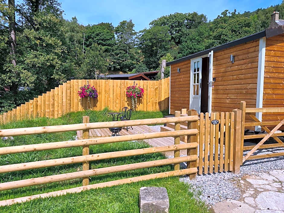 Peak District Shepherds Hut