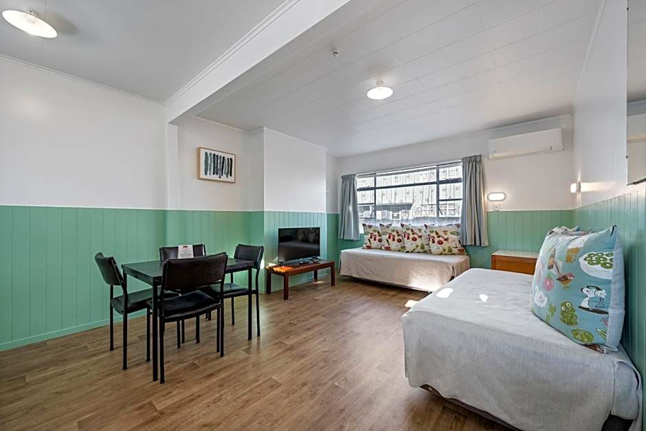 Bings Motel