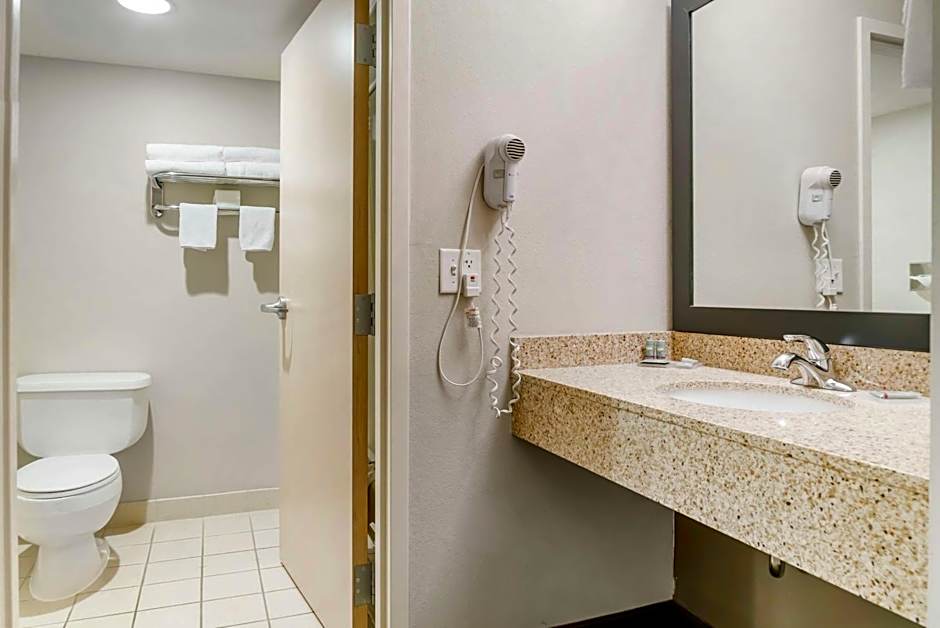Best Western Beacon Inn