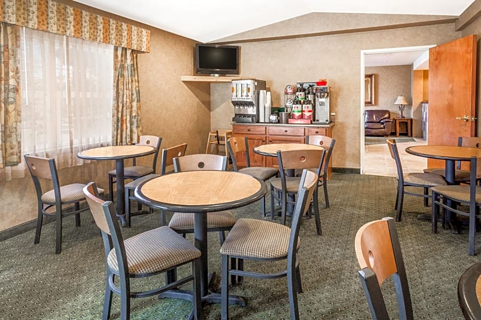 Ramada by Wyndham Frisco