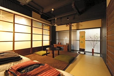 Japanese-Style Twin Room with Shared Bathroom