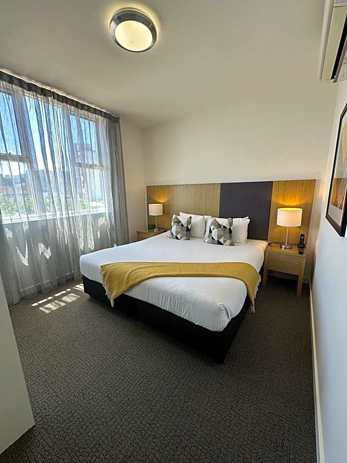 Quest King William South