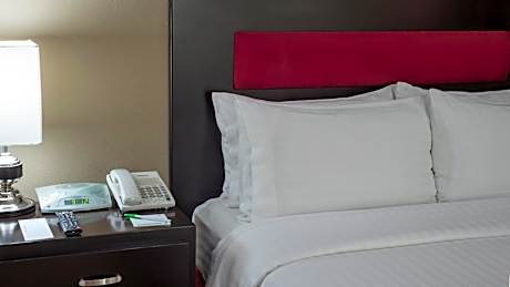 Queen Room with Two Queen Beds - Mobility Access/Non-Smoking