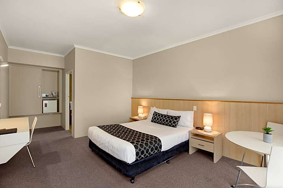 Adelaide Road Motor Lodge