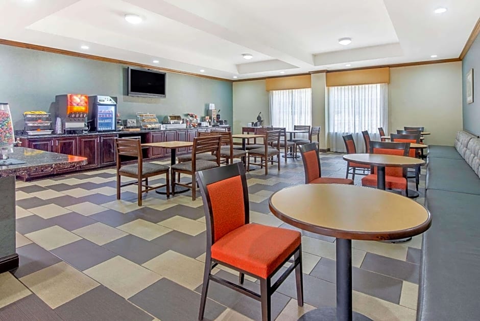 La Quinta Inn & Suites by Wyndham Glen Rose