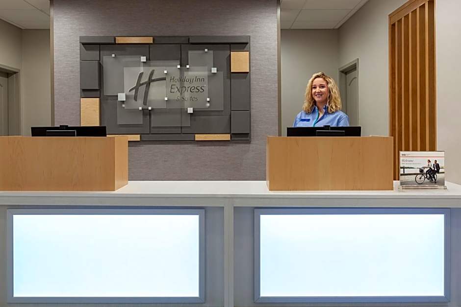 Holiday Inn Express Hotel & Suites Merced By IHG