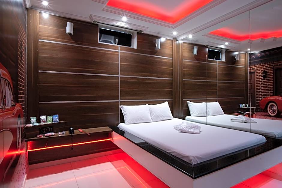 Motel Fantasy 2 (Adult Only)