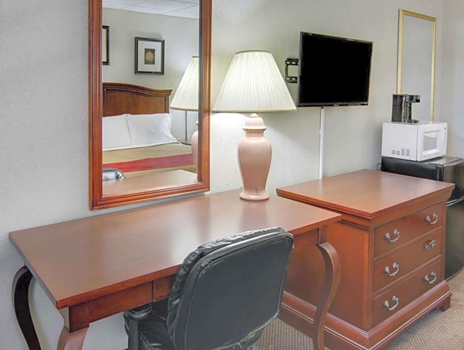 Rodeway Inn Conference Center El Dorado