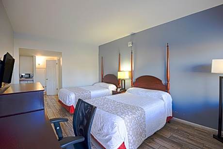 2 Full Bed Accessible